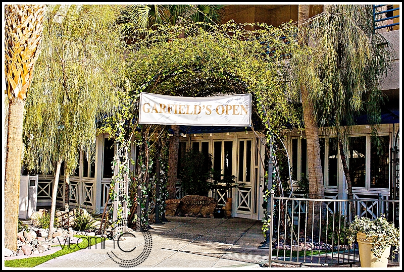 las vegas engagement photographer_valentines date night_007_1